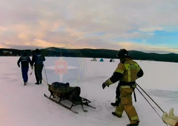 Задохнулись газом в палатке: рыбалка на Тургояке едва не закончилась трагедией для семейной пары  | Мужчина и женщина отравились угарным газом в палатке на озере Тургояк