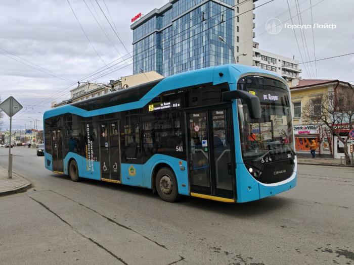 Без паспорта — не проход: как женщина не смогла уехать из Челябинска домой | Автовокзал Челябинска отказал женщине в посадке: паспорт обязателен даже на междугородние автобусы