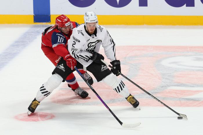 Хоккейный клуб «Трактор» начал новый сезон с проигрыша | Челябинский хоккейный клуб «Трактор» проиграл первую игру сезона