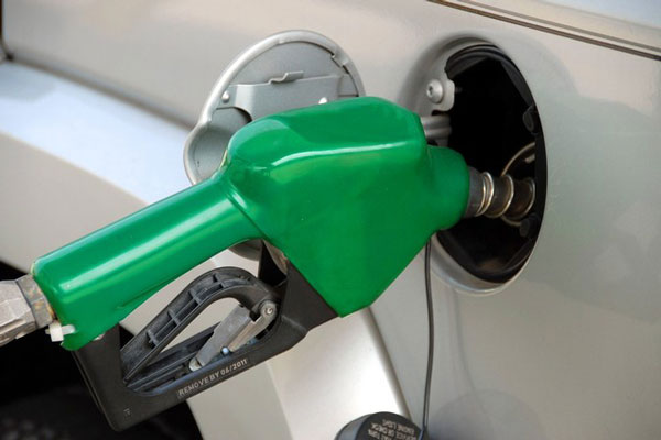 Нефтепродукты попали в реки Игуменка и Миасс | В реки Миасс и Игуменка попали нефтепродукты