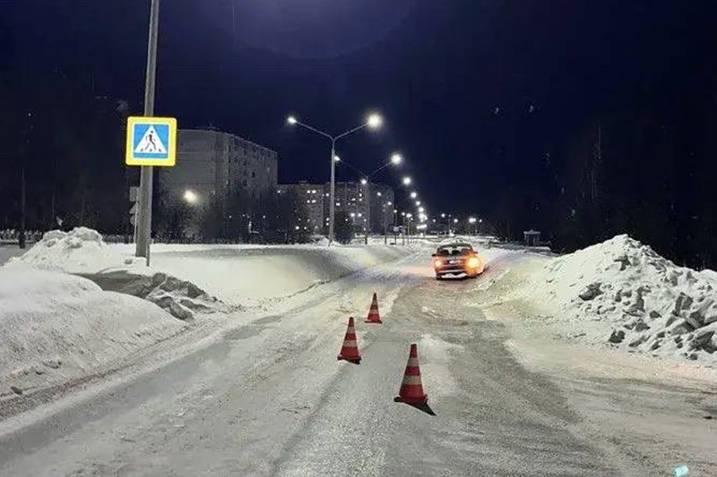 В Лесном водитель с двухнедельным стажем сбил женщину на пешеходном переходе | В Свердловской области начинающий водитель сбил женщину на переходе