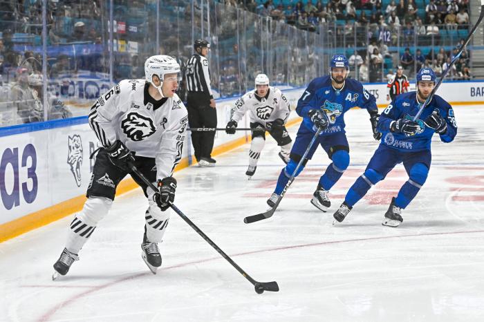 «Трактор» проиграл «Барысу» — гостевой матч в Астане оказался неудачным для челябинских хоккеистов | Хоккейный клуб «Трактор» потерпел очередное поражение, уступив «Барысу» «Трактор» проиграл «Барысу» — гостевой матч в Астане оказался неудачным для челябинских хоккеистов | Хоккейный клуб «Трактор» потерпел очередное поражение, уступив «Барысу»