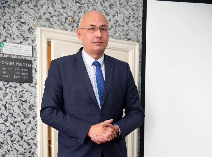 Ректор ЮУрГГПУ Александр Кузнецов вошел в Общественную палату Челябинской области | Общественную палату Челябинской области пополнил ректор педвуза