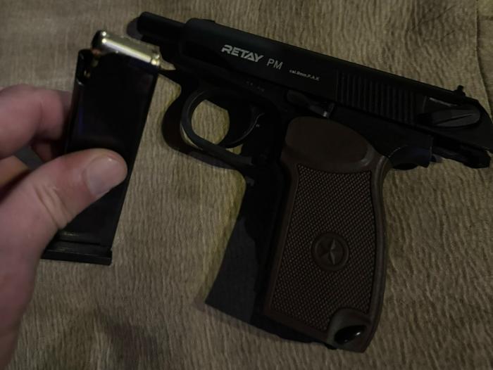 В Магнитогорске три пьяные девушки напали на мужчину | Три пьяные девушки напали на мужчину в Магнитогорске