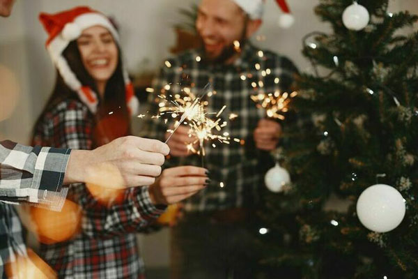 Здоровья и всех благ! «Челябинск Лайф» поздравляет вас с Новым годом! | «Челябинск Лайф» поздравляет жителей города с Новым годом 