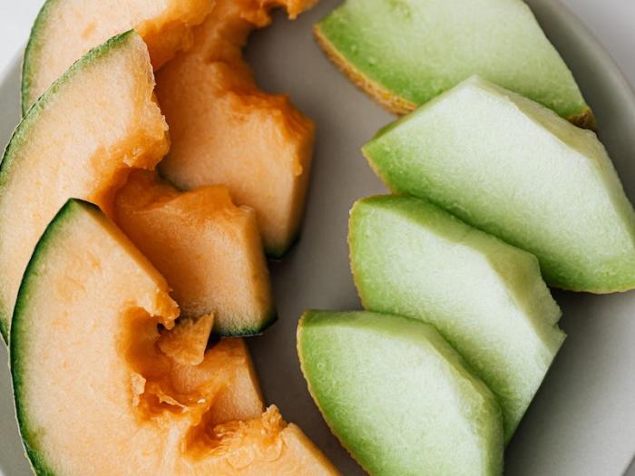 В Челябинскую область не пустили 20 тонн дынь из Казахстана  | 20 тонн дынь не пустили из Казахстана на Урал 