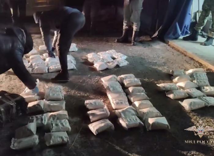 Рекордную партию наркотиков изъяли полицейские на Южном Урале 