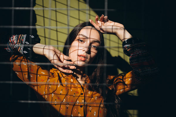 Подстрекавшая к убийству своей 12-летней дочери женщина оставлена в СИЗО