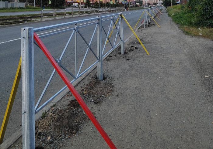 Челябинцев возмутили новые ограждения на проспекте Победы 