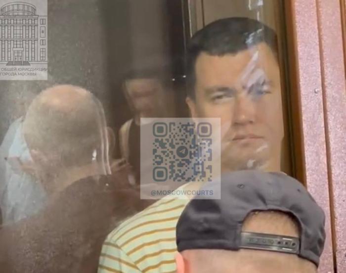 Суд Москвы арестовал бывшего и двоих действующих челябинских чиновников 