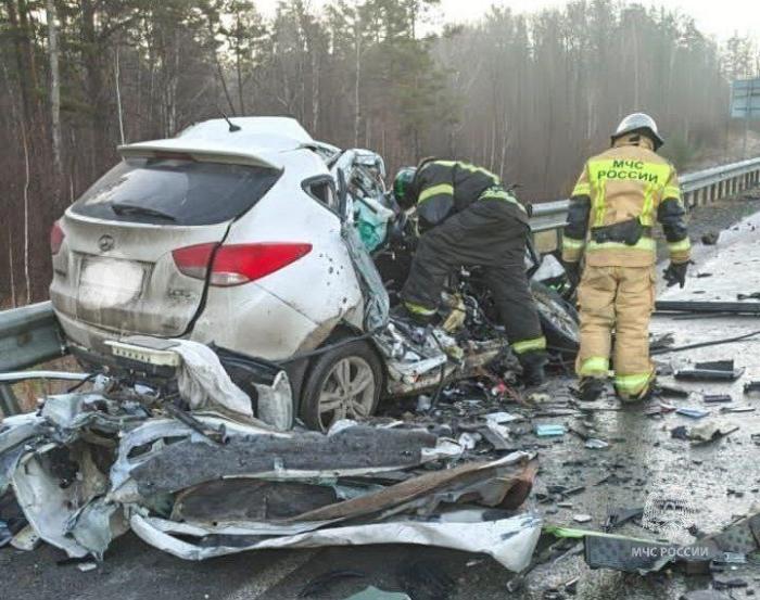 Под Саткой в ДТП погибли женщина и 12-летняя девочка 