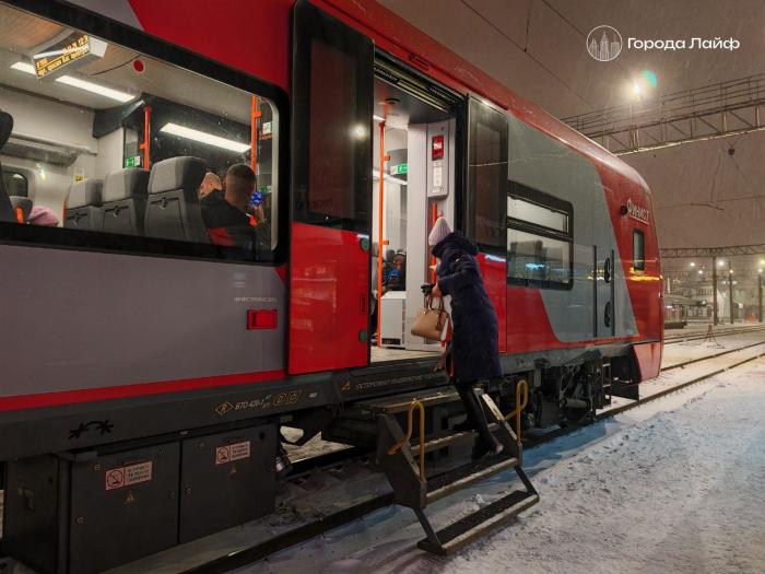 Челябинцам добавили поезда в Москву на праздники — расписание уже опубликовано