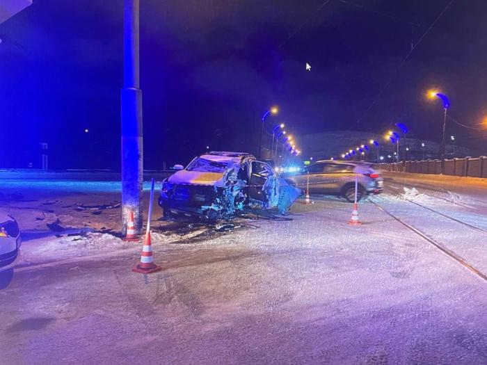 Смертельное ДТП в Магнитогорске: водитель Хавал Дарго скончался после наезда на опору